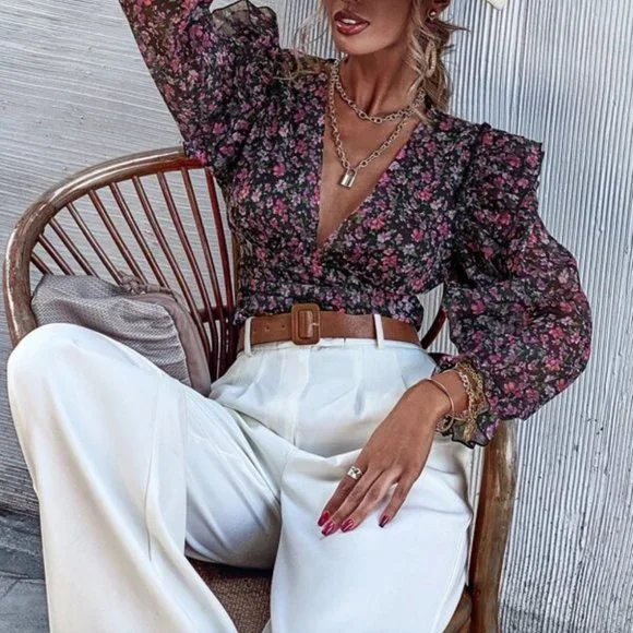 Contemporary floral ruffle detailed blouse top - Picture 6 of 10